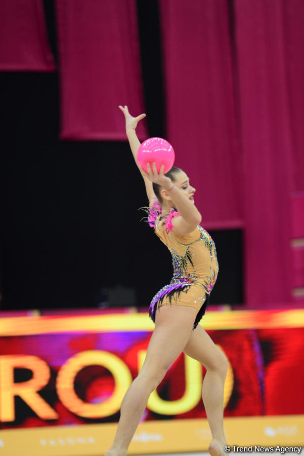 Bədii gimnastika üzrə 37-ci dünya çempionatının 5-ci günü start götürüb (FOTO)