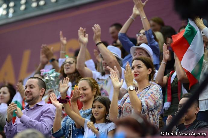 Milli Gimnastika Arenasında Dünya Çempionatının sonuncu günü start götürüb (FOTO)