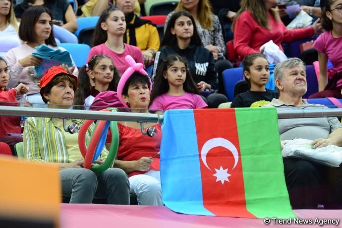 Milli Gimnastika Arenasında Dünya Çempionatının sonuncu günü start götürüb (FOTO)