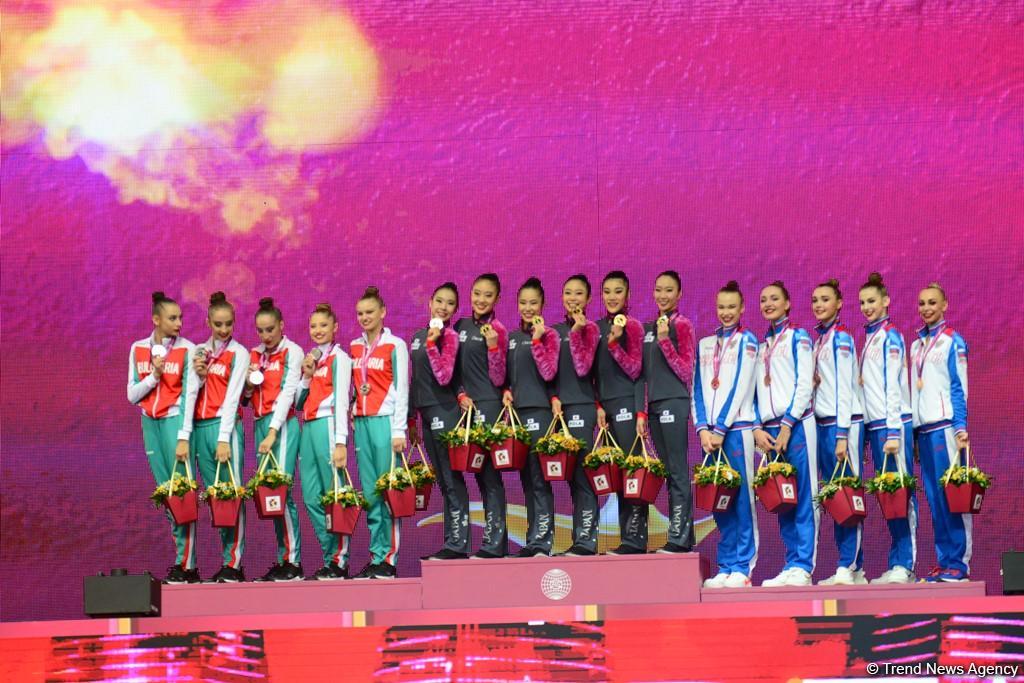 Bakıda bədii gimnastika üzrə 37-ci Dünya Çempionatının qrup hərəkətlərində qalibləri və mükafatçıları mükafatlandırılıb (FOTO)