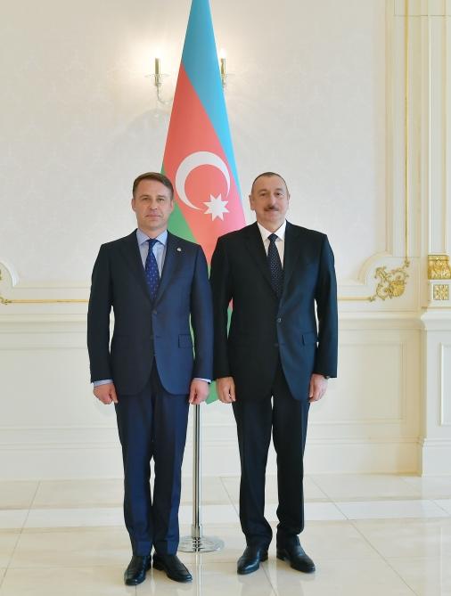 Prezident İlham Əliyev Litvanın Azərbaycanda yeni təyin olunmuş səfirinin etimadnaməsini qəbul edib (FOTO) (YENİLƏNİB)