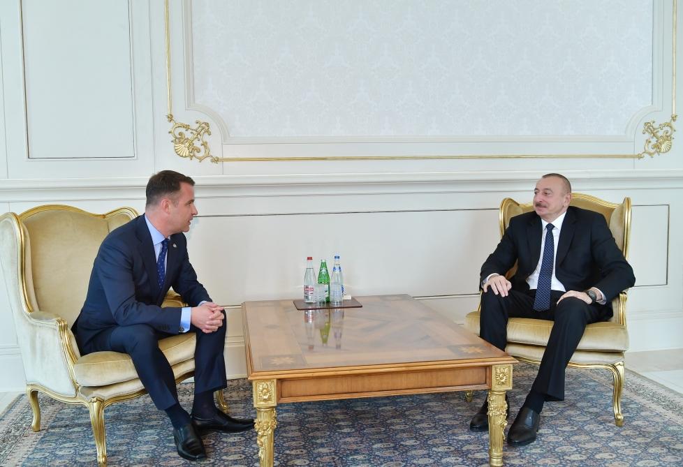 Prezident İlham Əliyev Litvanın Azərbaycanda yeni təyin olunmuş səfirinin etimadnaməsini qəbul edib (FOTO) (YENİLƏNİB)