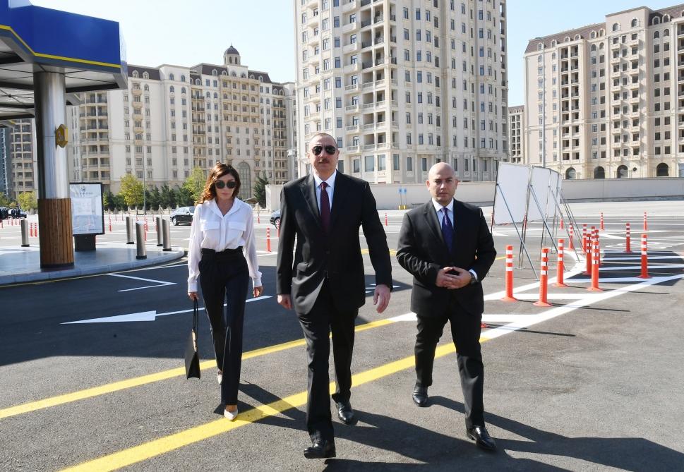 Prezident İlham Əliyev və birinci xanım Mehriban Əliyeva Bakı Nəqliyyat Agentliyinin “Koroğlu” Nəqliyyat Mübadilə Mərkəzinin açılışında iştirak ediblər (FOTO) (YENİLƏNİB)