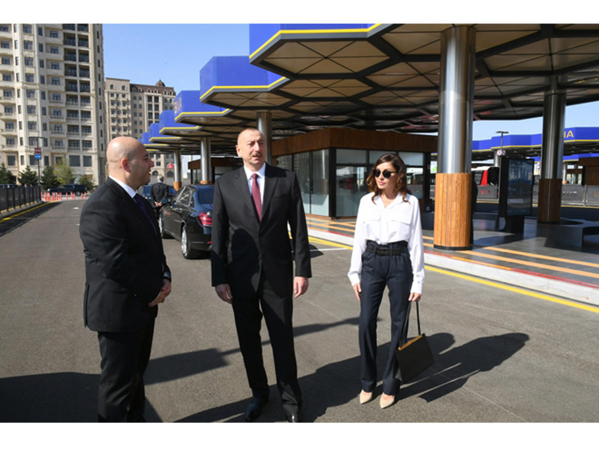 Prezident İlham Əliyev və birinci xanım Mehriban Əliyeva Bakı Nəqliyyat Agentliyinin “Koroğlu” Nəqliyyat Mübadilə Mərkəzinin açılışında iştirak ediblər (FOTO) (YENİLƏNİB)