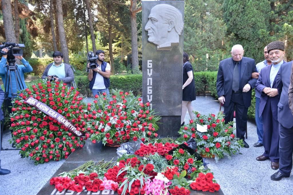 Görkəmli opera müğənnisi Bülbülün xatirəsi yad olunub (FOTO)