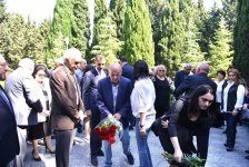 Görkəmli opera müğənnisi Bülbülün xatirəsi yad olunub (FOTO)