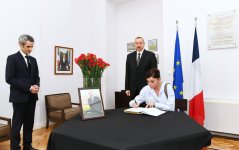 Prezident İlham Əliyev və birinci xanım Mehriban Əliyeva Fransanın ölkəmizdəki səfirliyində sabiq Prezident Jak Şirakın vəfatı ilə əlaqədar başsağlığı veriblər (YENİLƏNİB) (FOTO)