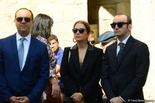 Nəsimi Festivalı Şirvanşahlar Sarayında “İrfani sirlər” adlı sərgi ilə öz işinə başlayıb (FOTO)