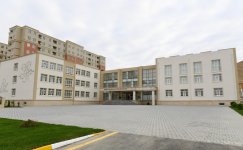 Prezident İlham Əliyev və birinci xanım Mehriban Əliyeva məcburi köçkünlər üçün salınmış “Qobu Park-2” yaşayış kompleksinin açılışında iştirak ediblər (FOTO) (YENİLƏNİB-2)