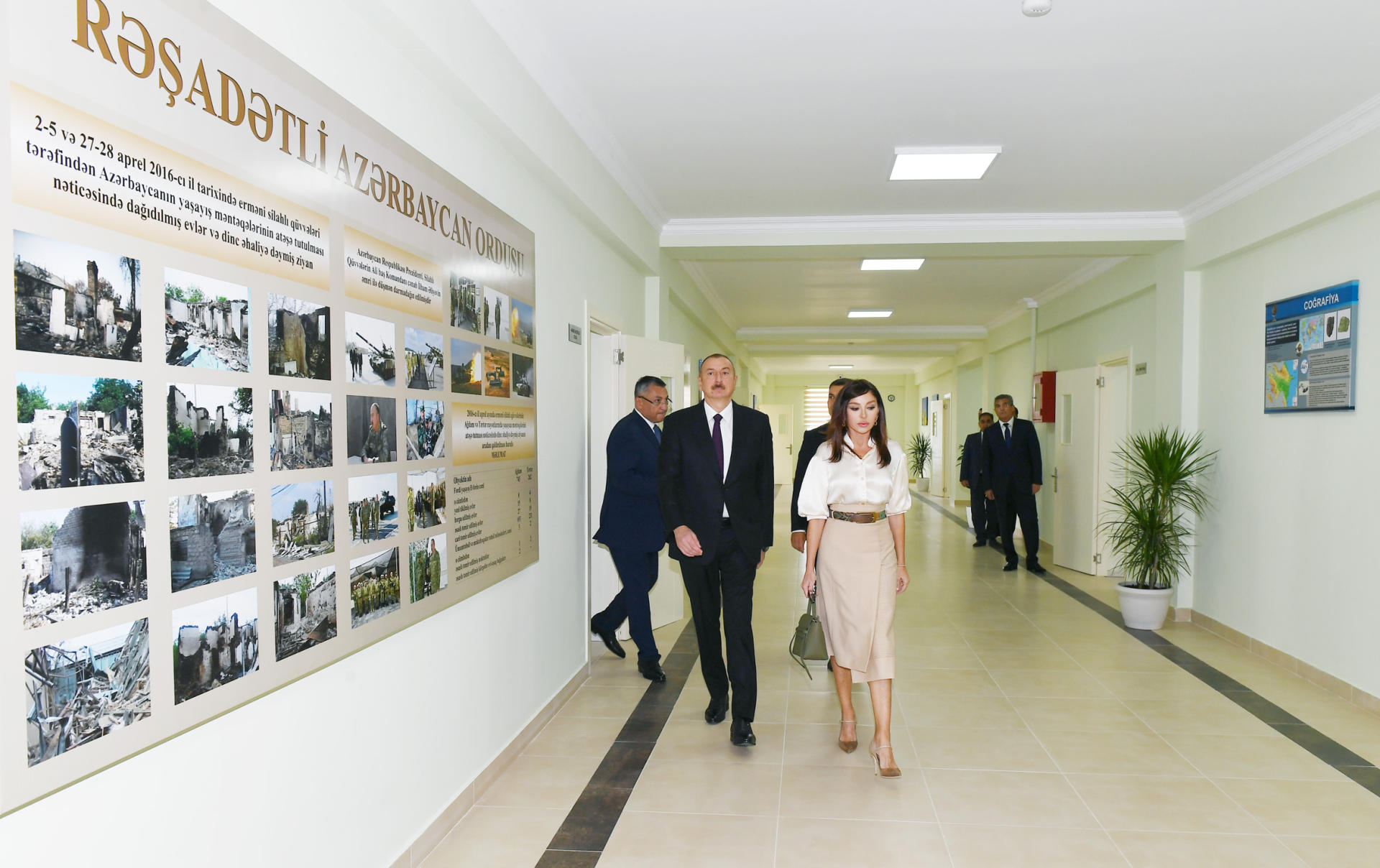 Prezident İlham Əliyev və birinci xanım Mehriban Əliyeva məcburi köçkünlər üçün salınmış “Qobu Park-2” yaşayış kompleksinin açılışında iştirak ediblər (FOTO) (YENİLƏNİB-2)
