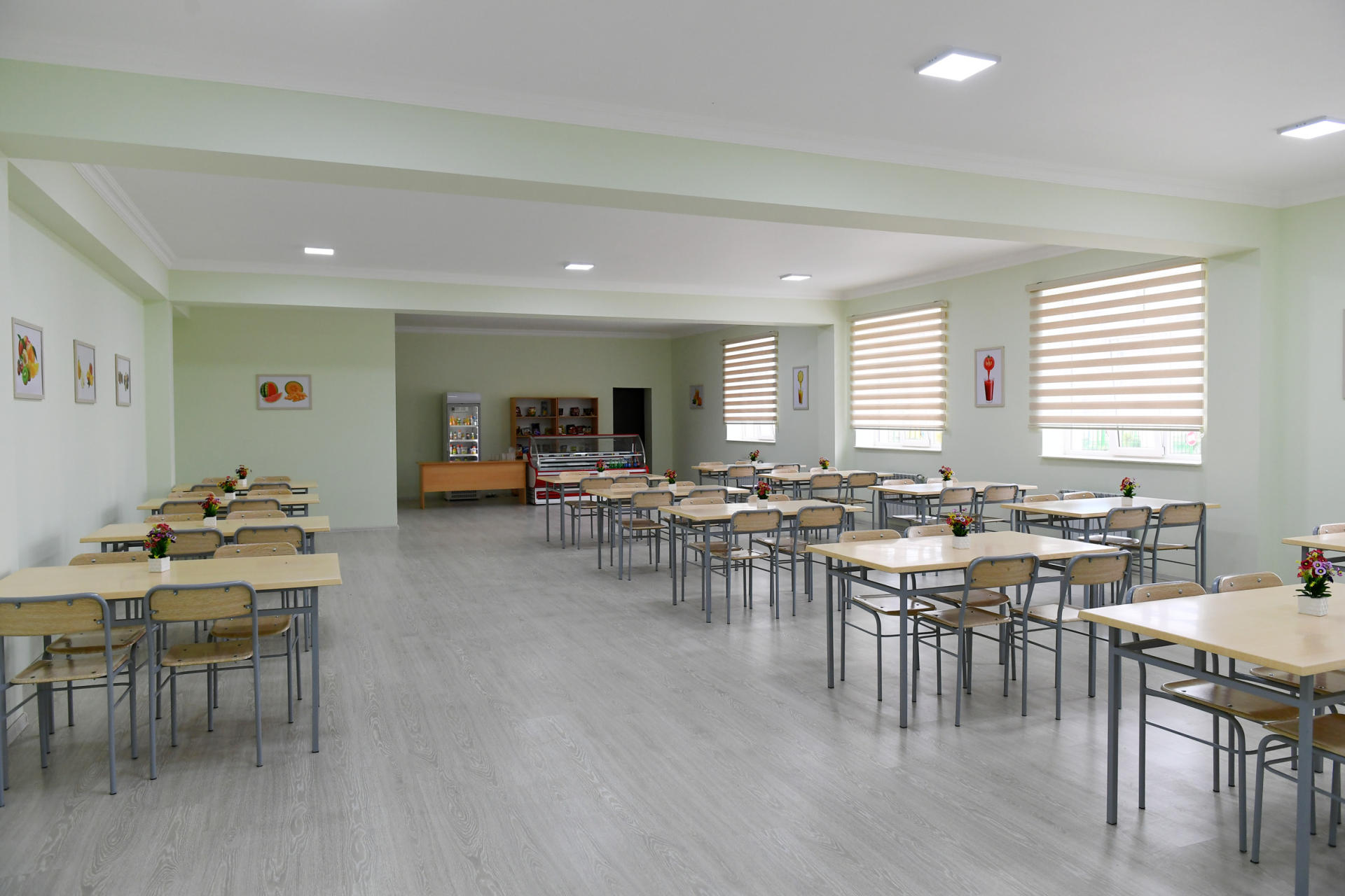 Prezident İlham Əliyev və birinci xanım Mehriban Əliyeva məcburi köçkünlər üçün salınmış “Qobu Park-2” yaşayış kompleksinin açılışında iştirak ediblər (FOTO) (YENİLƏNİB-2)