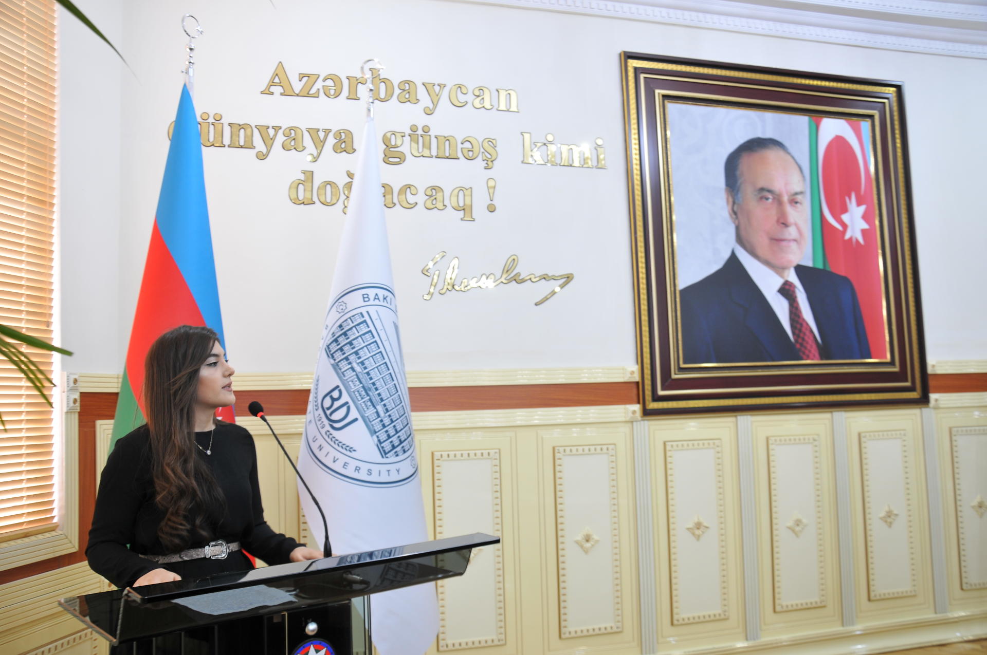 BDU-da görkəmli şərqşünas alim Aida xanım İmanquliyevanın 80 illik yubileyi münasibətilə tədbir keçirilib (FOTO)