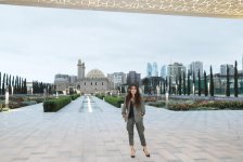 Heydər Əliyev Fondunun vitse-prezidenti Leyla Əliyeva Füzuli küçəsi boyunca salınan Mərkəzi Parkda olub (FOTO)