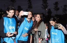 Heydər Əliyev Fondunun vitse-prezidenti Leyla Əliyeva Füzuli küçəsi boyunca salınan Mərkəzi Parkda olub (FOTO)