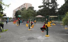 Heydər Əliyev Fondunun vitse-prezidenti Leyla Əliyeva "Bizim həyət" layihəsi çərçivəsində abadlaşdırılan növbəti həyətin açılışında iştirak edib (FOTO)