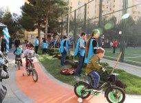 Heydər Əliyev Fondunun vitse-prezidenti Leyla Əliyeva "Bizim həyət" layihəsi çərçivəsində abadlaşdırılan növbəti həyətin açılışında iştirak edib (FOTO)