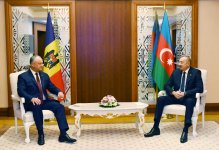 Prezident İlham Əliyev Moldova Prezidenti İqor Dodon ilə görüşüb (FOTO) (YENİLƏNİB)