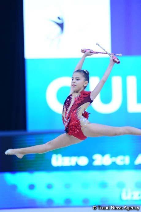 Bədii gimnastika üzrə 26-cı Azərbaycan və Bakı birinciliyinə start verilib (FOTO)