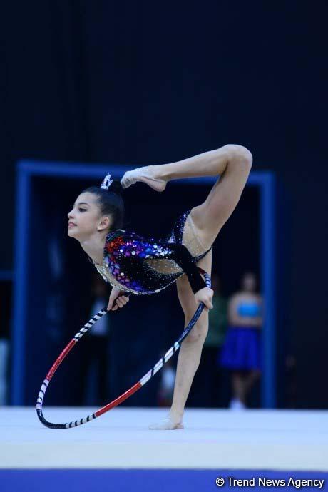 Bədii gimnastika üzrə 26-cı Azərbaycan və Bakı birinciliyinə start verilib (FOTO)