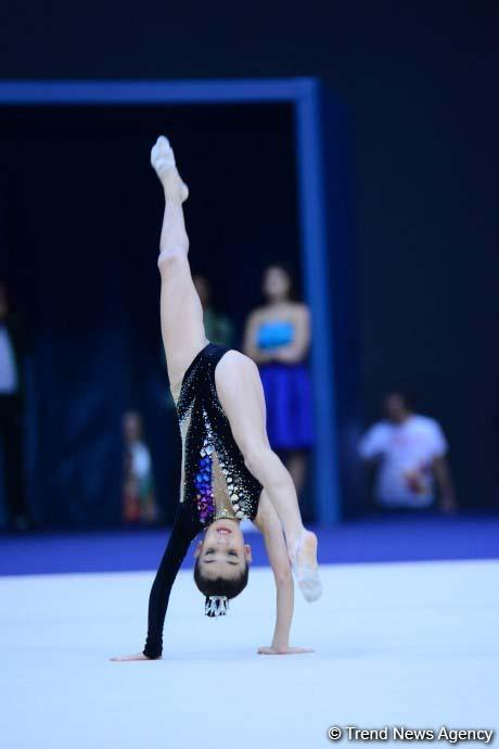 Bədii gimnastika üzrə 26-cı Azərbaycan və Bakı birinciliyinə start verilib (FOTO)