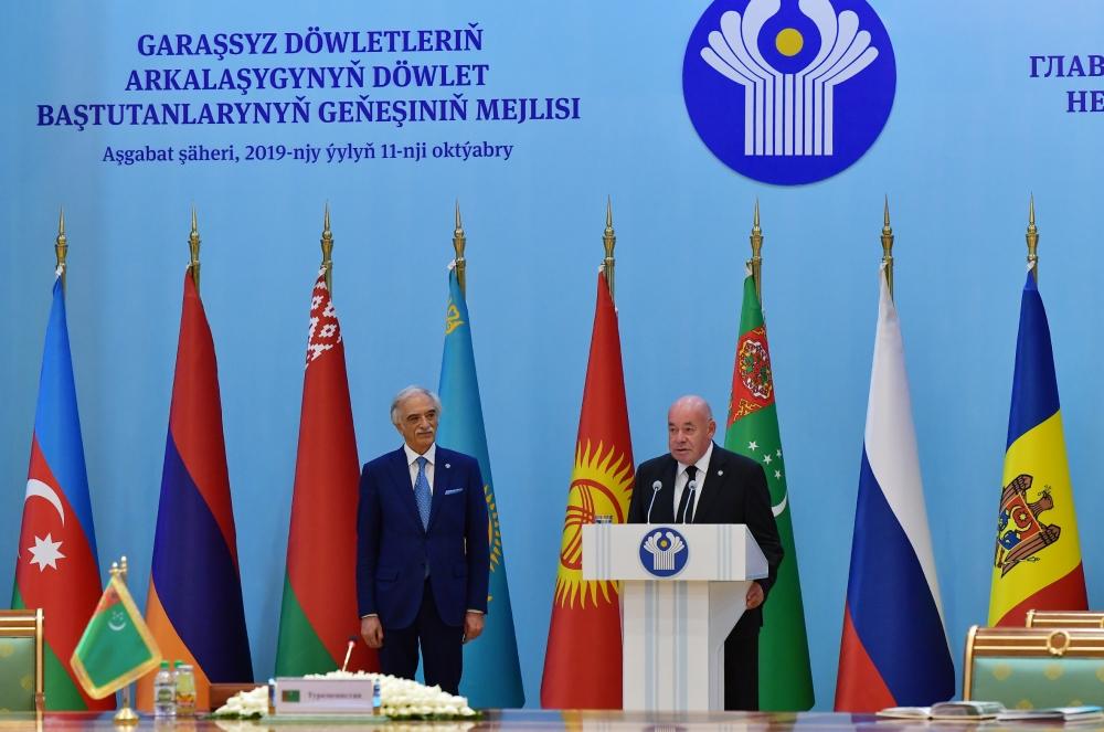 Prezident İlham Əliyev Aşqabadda MDB Dövlət Başçıları Şurasının geniş tərkibdə iclasında iştirak edib (FOTO) (YENİLƏNİB)
