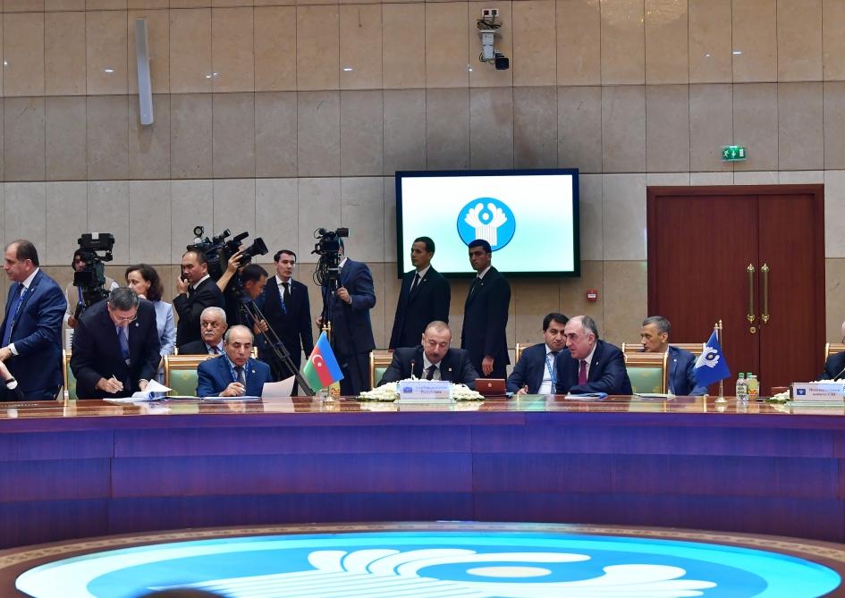 Prezident İlham Əliyev Aşqabadda MDB Dövlət Başçıları Şurasının geniş tərkibdə iclasında iştirak edib (FOTO) (YENİLƏNİB)