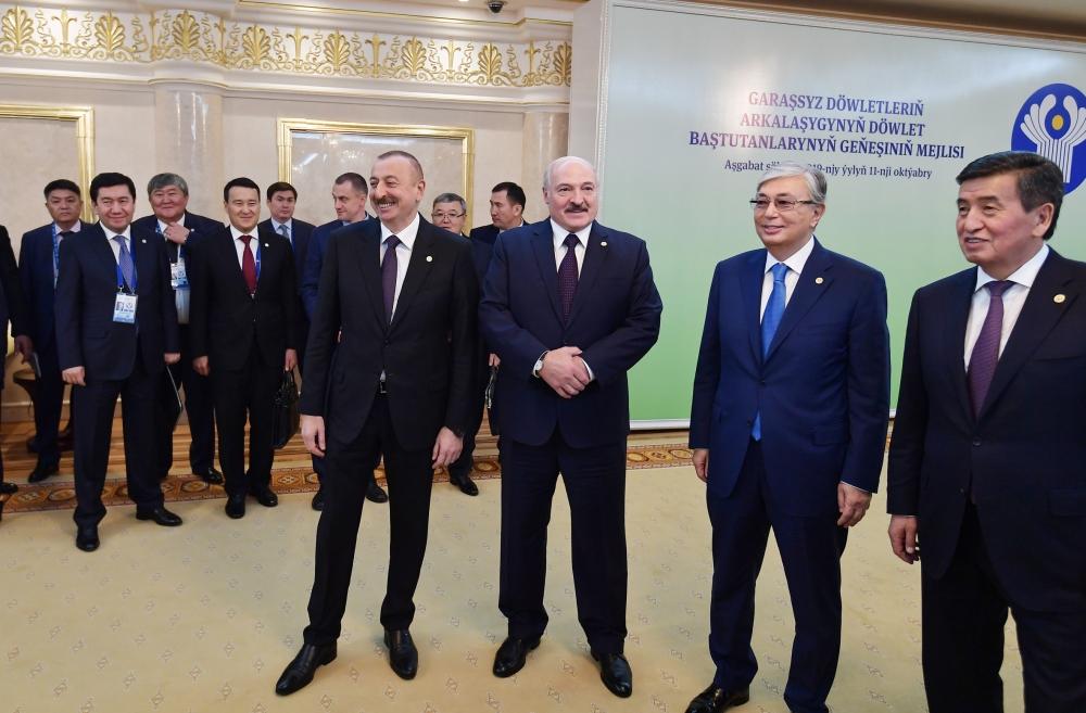 Prezident İlham Əliyev Aşqabadda MDB Dövlət Başçıları Şurasının geniş tərkibdə iclasında iştirak edib (FOTO) (YENİLƏNİB)