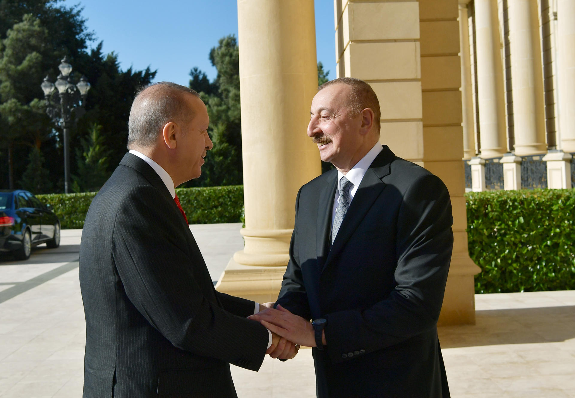 Azərbaycan Prezidenti İlham Əliyev Türkiyə Prezidenti Rəcəb Tayyib Ərdoğan ilə görüşüb (FOTO) (YENİLƏNİB)