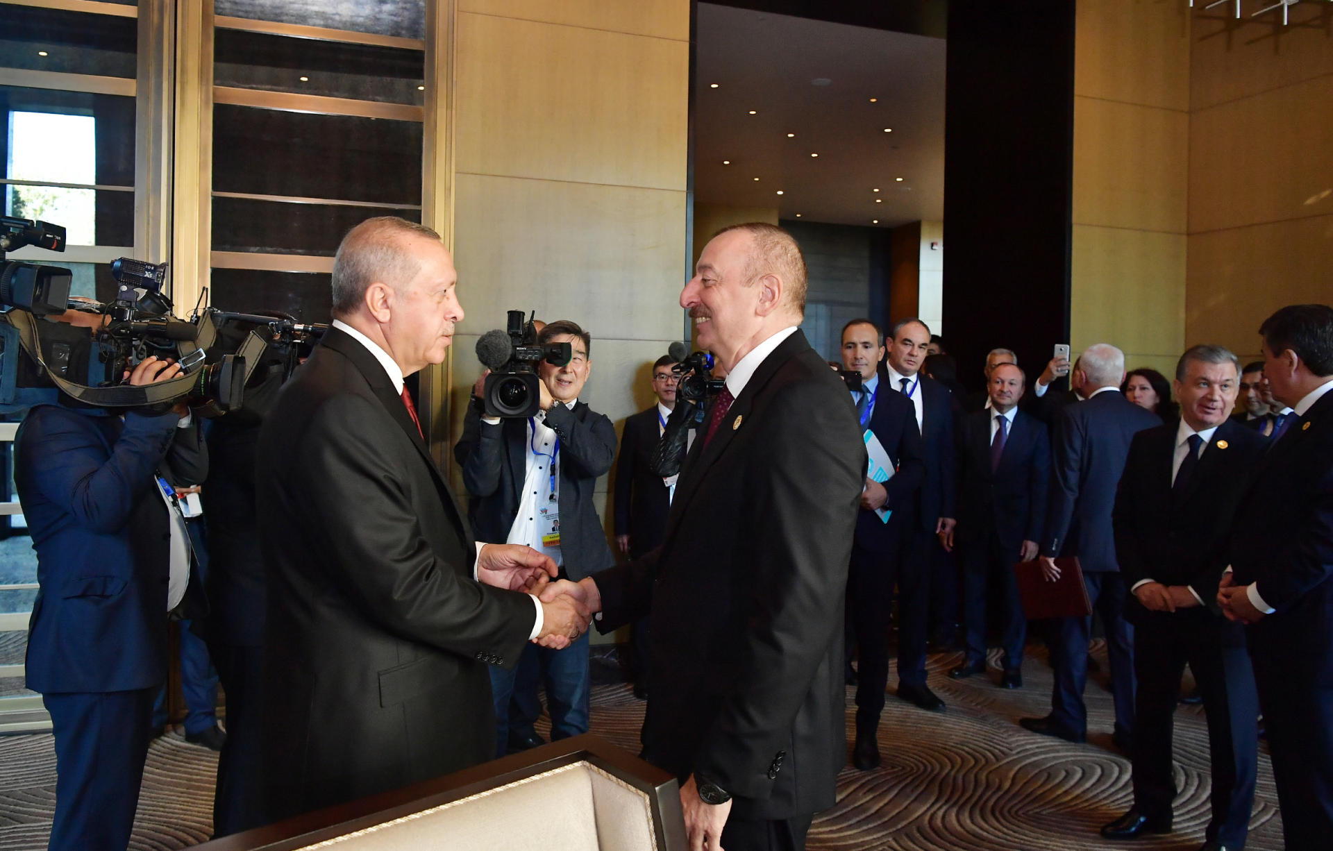 Prezident İlham Əliyev Bakıda Türkdilli Dövlətlərin Əməkdaşlıq Şurasının VII Zirvə Görüşündə iştirak edib (FOTO) (YENİLƏNİB-2)