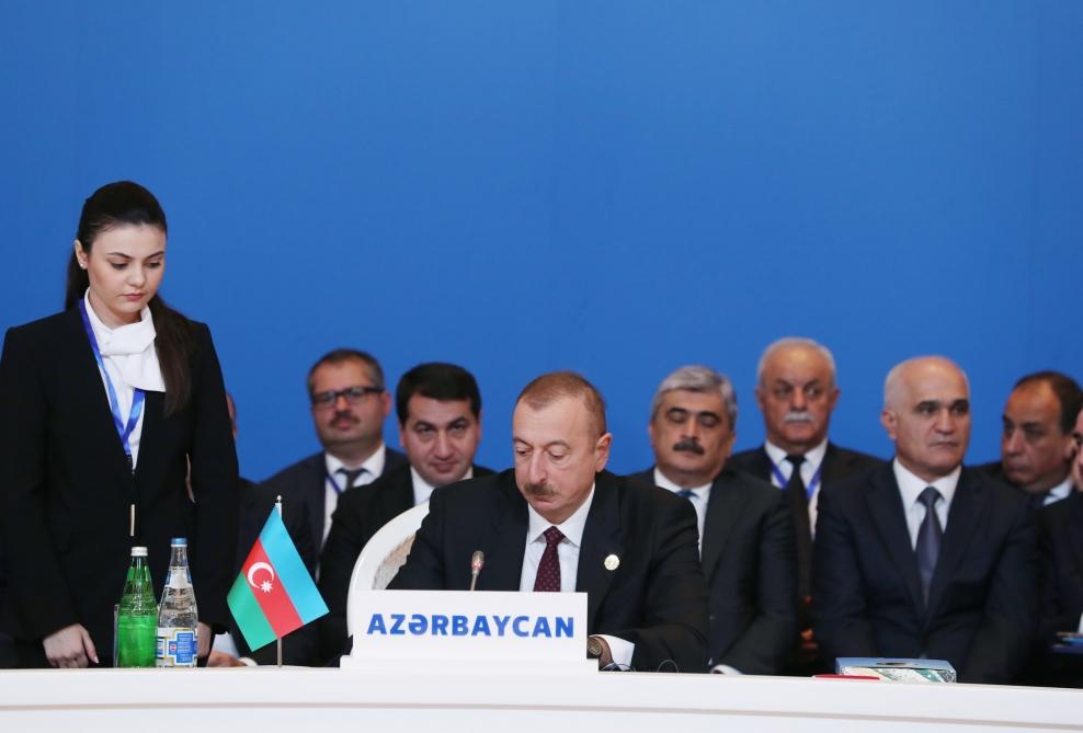 Prezident İlham Əliyev Bakıda Türkdilli Dövlətlərin Əməkdaşlıq Şurasının VII Zirvə Görüşündə iştirak edib (FOTO) (YENİLƏNİB-2)