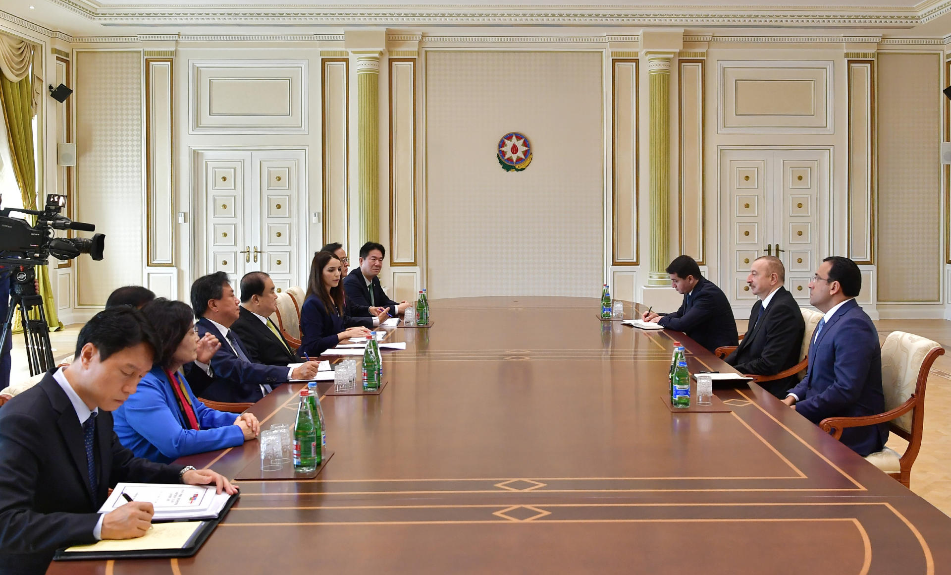 Prezident İlham Əliyev Koreya Respublikası Milli Assambleyasının sədrini qəbul edib (FOTO) (YENİLƏNİB)