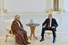 Prezident İlham Əliyev Omanın Dövlət Şurası sədrinin başçılıq etdiyi nümayəndə heyətini qəbul edib (FOTO) (YENİLƏNİB)