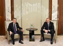 Azərbaycan Prezidenti İlham Əliyevin Türkmənistan Prezidenti Qurbanqulu Berdiməhəmmədov ilə görüşü olub (FOTO) (YENİLƏNİB)