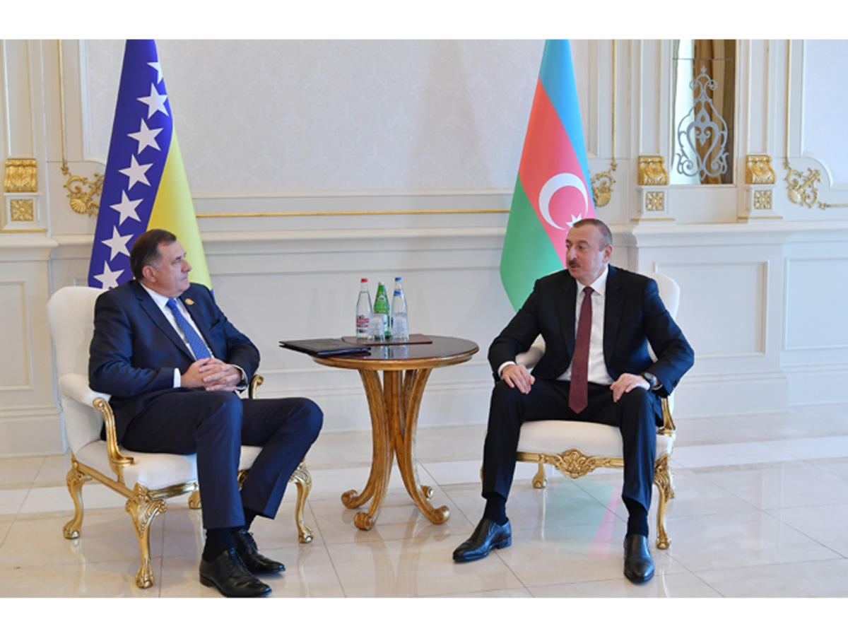Prezident İlham Əliyev Bosniya və Herseqovinanın Rəyasət Heyətinin Sədri Milorad Dodik ilə görüşüb (FOTO) (YENİLƏNİB)