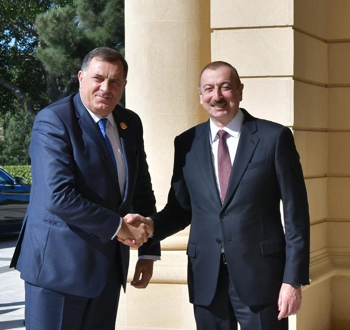 Prezident İlham Əliyev Bosniya və Herseqovinanın Rəyasət Heyətinin Sədri Milorad Dodik ilə görüşüb (FOTO) (YENİLƏNİB)