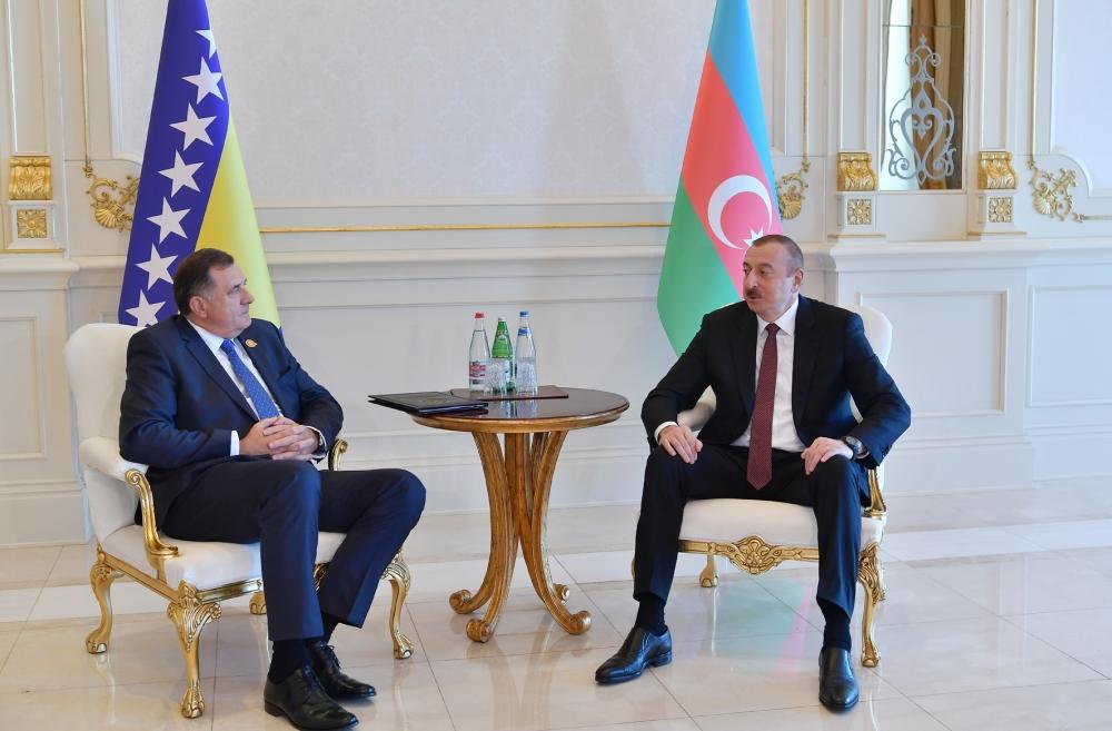 Prezident İlham Əliyev Bosniya və Herseqovinanın Rəyasət Heyətinin Sədri Milorad Dodik ilə görüşüb (FOTO) (YENİLƏNİB)