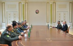 Prezident İlham Əliyev MDB Müdafiə Nazirləri Şurasının iclasının iştirakçılarını qəbul edib (FOTO) (YENİLƏNİB)
