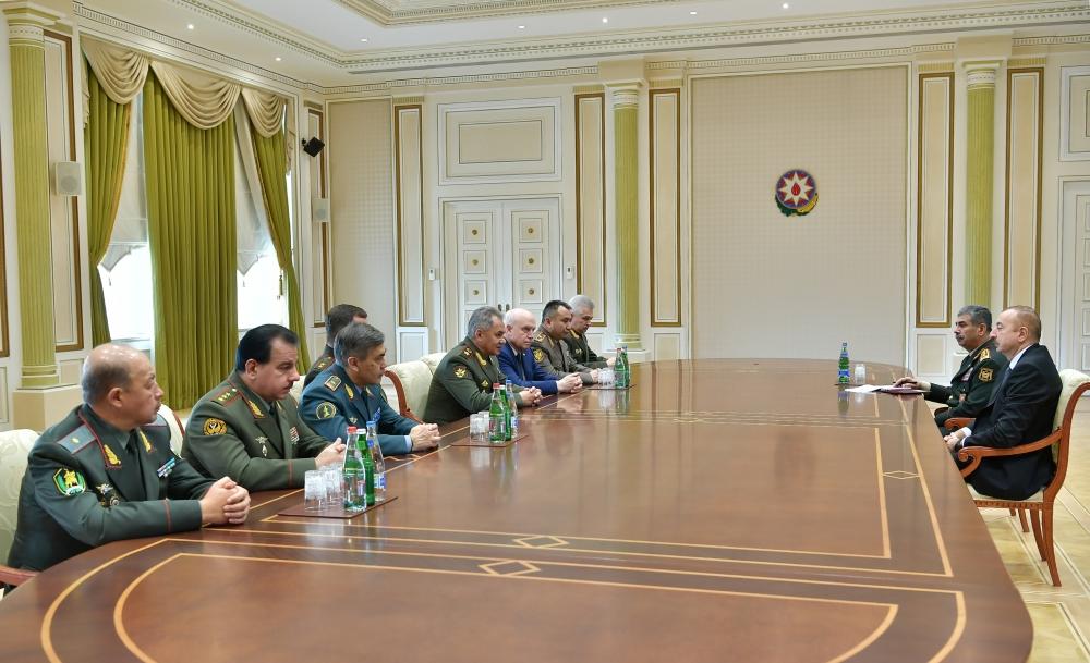 Prezident İlham Əliyev MDB Müdafiə Nazirləri Şurasının iclasının iştirakçılarını qəbul edib (FOTO) (YENİLƏNİB)