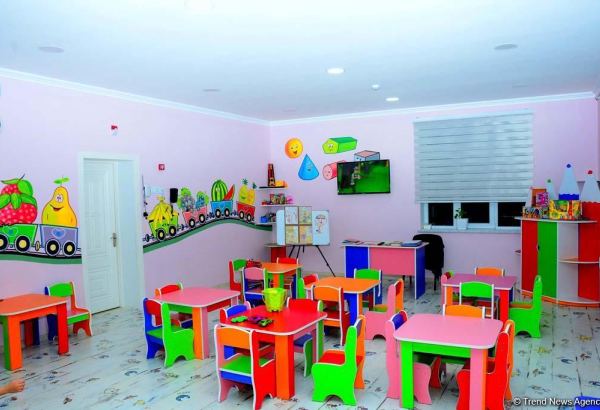 Sosial şəbəkələrdə uyğunsuz görüntüləri yayılan müəllim işdən çıxarıldı