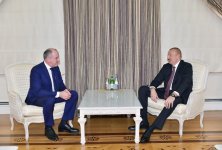 Prezident İlham Əliyev Rusiyanın Qaraçay-Çərkəz Respublikasının başçısının rəhbərlik etdiyi nümayəndə heyətini qəbul edib (FOTO) (YENİLƏNİB)