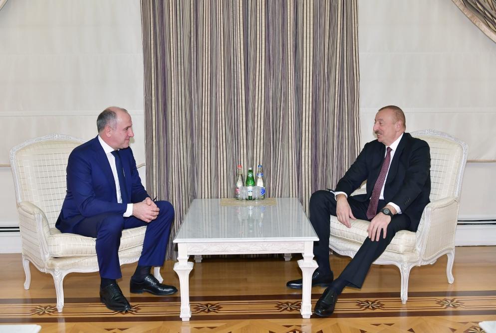 Prezident İlham Əliyev Rusiyanın Qaraçay-Çərkəz Respublikasının başçısının rəhbərlik etdiyi nümayəndə heyətini qəbul edib (FOTO) (YENİLƏNİB)