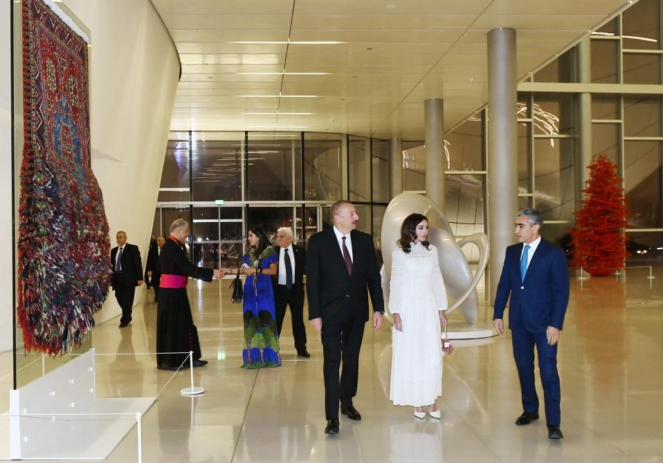 Azərbaycan Prezidenti İlham Əliyevin adından Dünya dini liderlərinin II Bakı Sammitinin iştirakçılarının şərəfinə ziyafət verilib (FOTO)