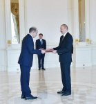 Azərbaycan Prezidenti İlham Əliyev İordaniyanın yeni təyin olunmuş səfirinin etimadnaməsini qəbul edib (FOTO) (YENİLƏNİB)