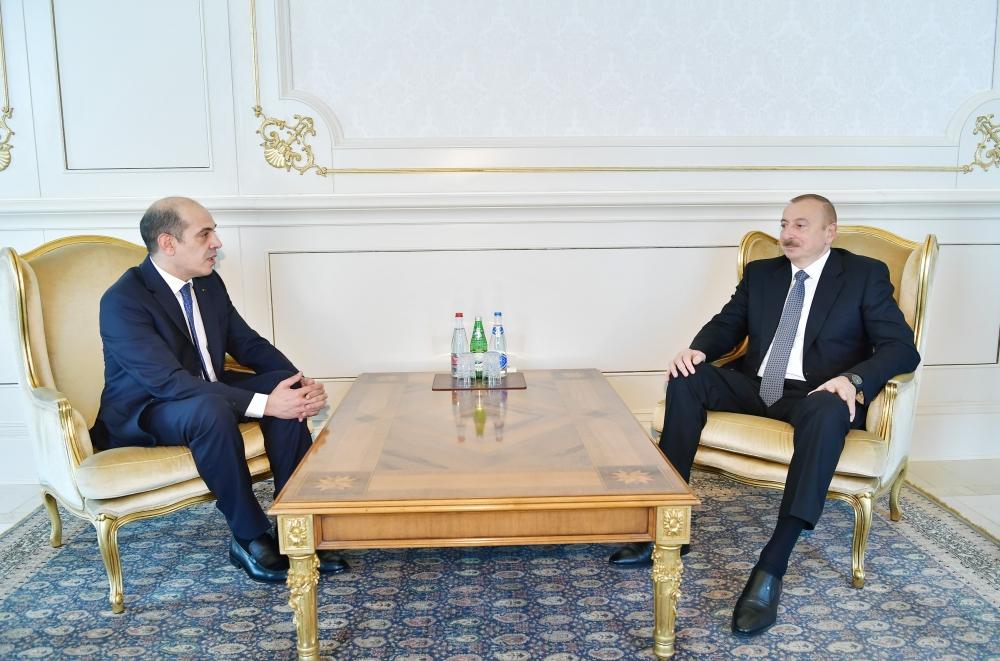 Azərbaycan Prezidenti İlham Əliyev İordaniyanın yeni təyin olunmuş səfirinin etimadnaməsini qəbul edib (FOTO) (YENİLƏNİB)