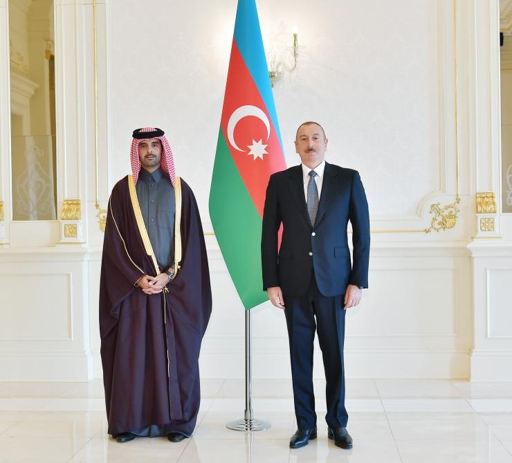 Prezident İlham Əliyev Qətərin Azərbaycanda yeni təyin olunmuş səfirinin etimadnaməsini qəbul edib (FOTO) (YENİLƏNİB)