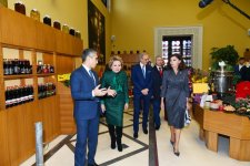 Azərbaycanın Birinci vitse-prezidenti Mehriban Əliyeva Moskvanın Xalq Təsərrüfatı Nailiyyətləri Sərgisində yenidən qurulan “Azərbaycan” pavilyonunun açılışında iştirak edib (FOTO)