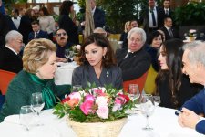 Azərbaycanın Birinci vitse-prezidenti Mehriban Əliyeva Moskvanın Xalq Təsərrüfatı Nailiyyətləri Sərgisində yenidən qurulan “Azərbaycan” pavilyonunun açılışında iştirak edib (FOTO)