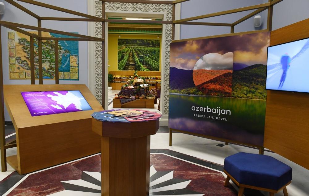 Azərbaycanın Birinci vitse-prezidenti Mehriban Əliyeva Moskvanın Xalq Təsərrüfatı Nailiyyətləri Sərgisində yenidən qurulan “Azərbaycan” pavilyonunun açılışında iştirak edib (FOTO)