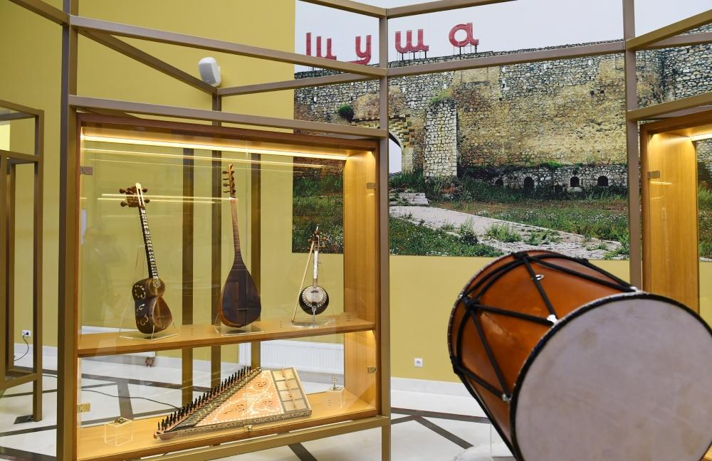 Azərbaycanın Birinci vitse-prezidenti Mehriban Əliyeva Moskvanın Xalq Təsərrüfatı Nailiyyətləri Sərgisində yenidən qurulan “Azərbaycan” pavilyonunun açılışında iştirak edib (FOTO)