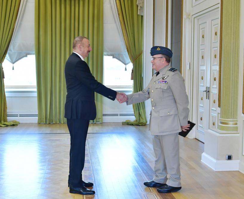 Prezident İlham Əliyev NATO-nun Hərbi Komitəsi sədrinin başçılıq etdiyi nümayəndə heyətini qəbul edib (FOTO) (YENİLƏNİB)